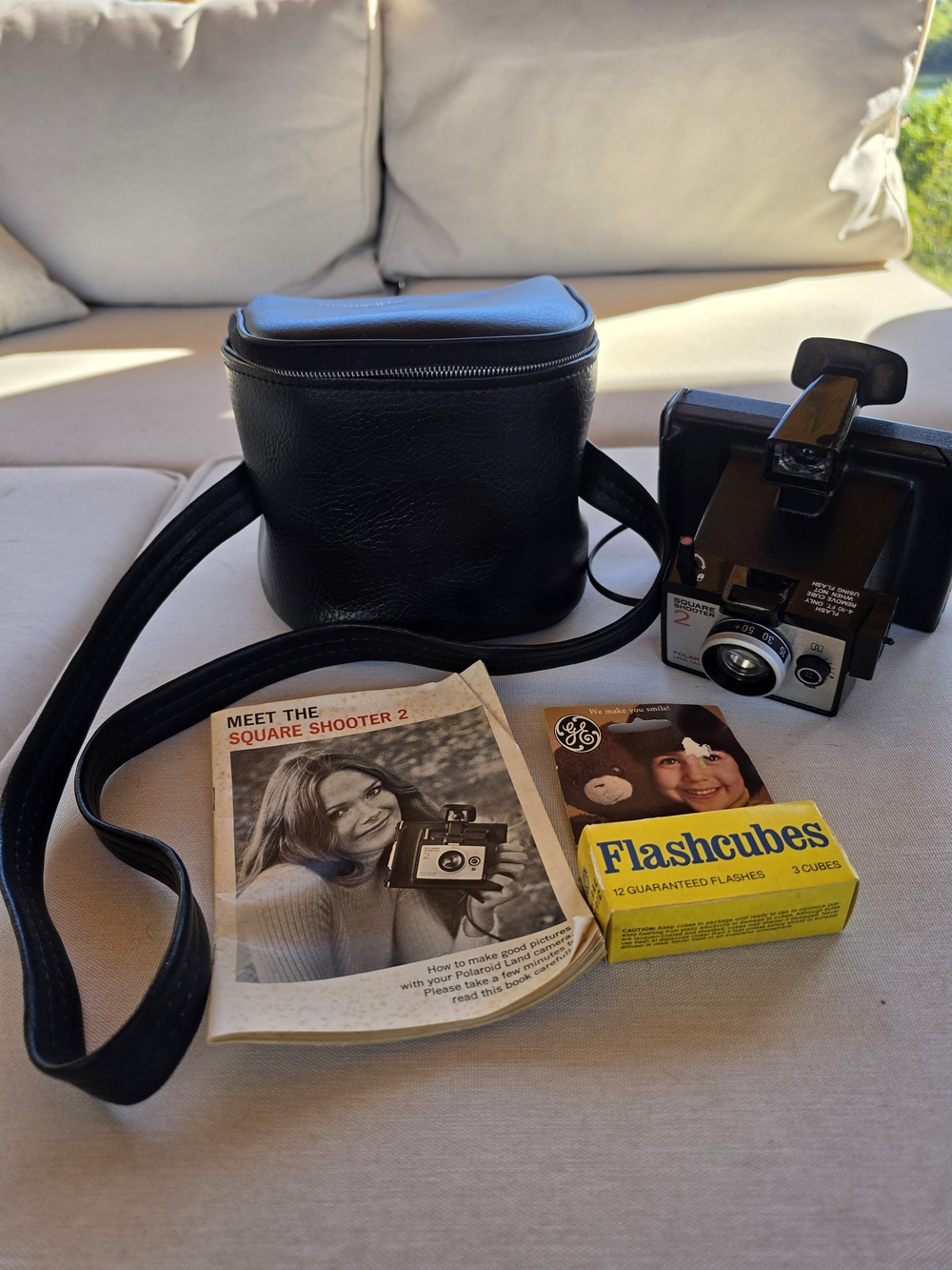 Polaroid Square Shooter 2 Instant Camera with Black Case and Flashcubes